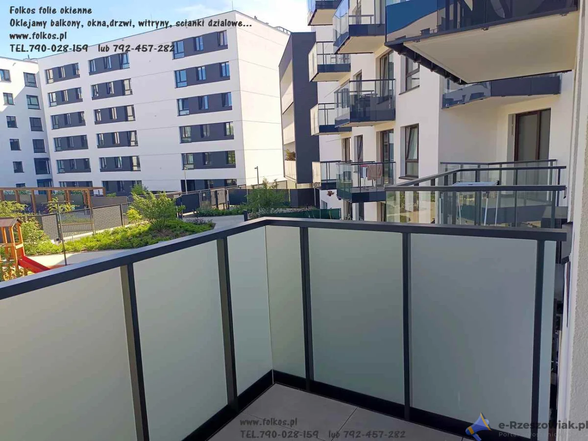Folia matowa na balkon Tarchomin - Oklejamy balkony Białołęka - Folie matowe na szyby balkonowe Warszawa -Folia MAT MROŻONY