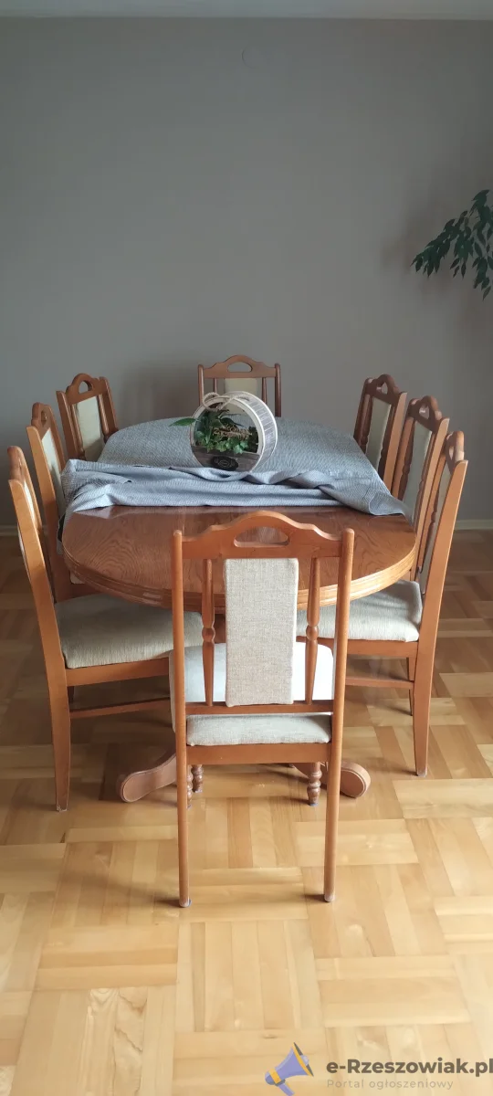 Stół salonowy 95x205+krzesła gratis.