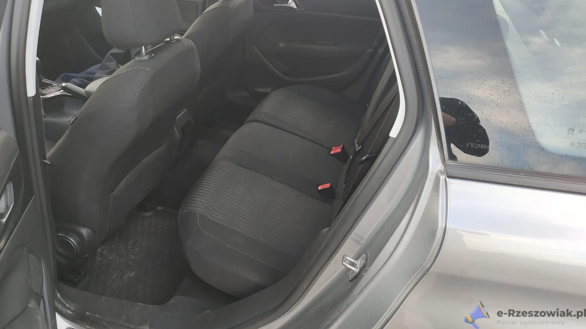 Peugeot 308 sw 1.6 BlueHdi 120km 2015r