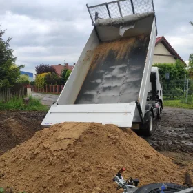 Usługi mała wywrotka Rzeszów Transport beton pułsuchy piasek kruszywa Rzeszów