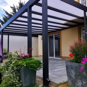 Zadaszenie pergola aluminiowa na wymiar! Bezpłatna wycena Euro Fences Zadaszenie pergola aluminiowa na wymiar! Bezpłatna wycena Euro Fences