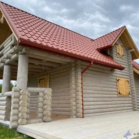 Dom z bali okrągłych 70 m2 z dwoma tarasami