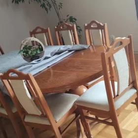 Stół salonowy 95x205+krzesła gratis.