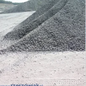 Budowa utwardzanie podjazdy place drogi z kamienia kruszyw Podkarpacie Rzeszòw Krasne Strażòw tel 660175285