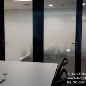 Folie gradientowe MGŁA - Folie dekoracyjne gradientowe Warszawa - usługa oklejania szyb , sprzedaz folii okiennych 